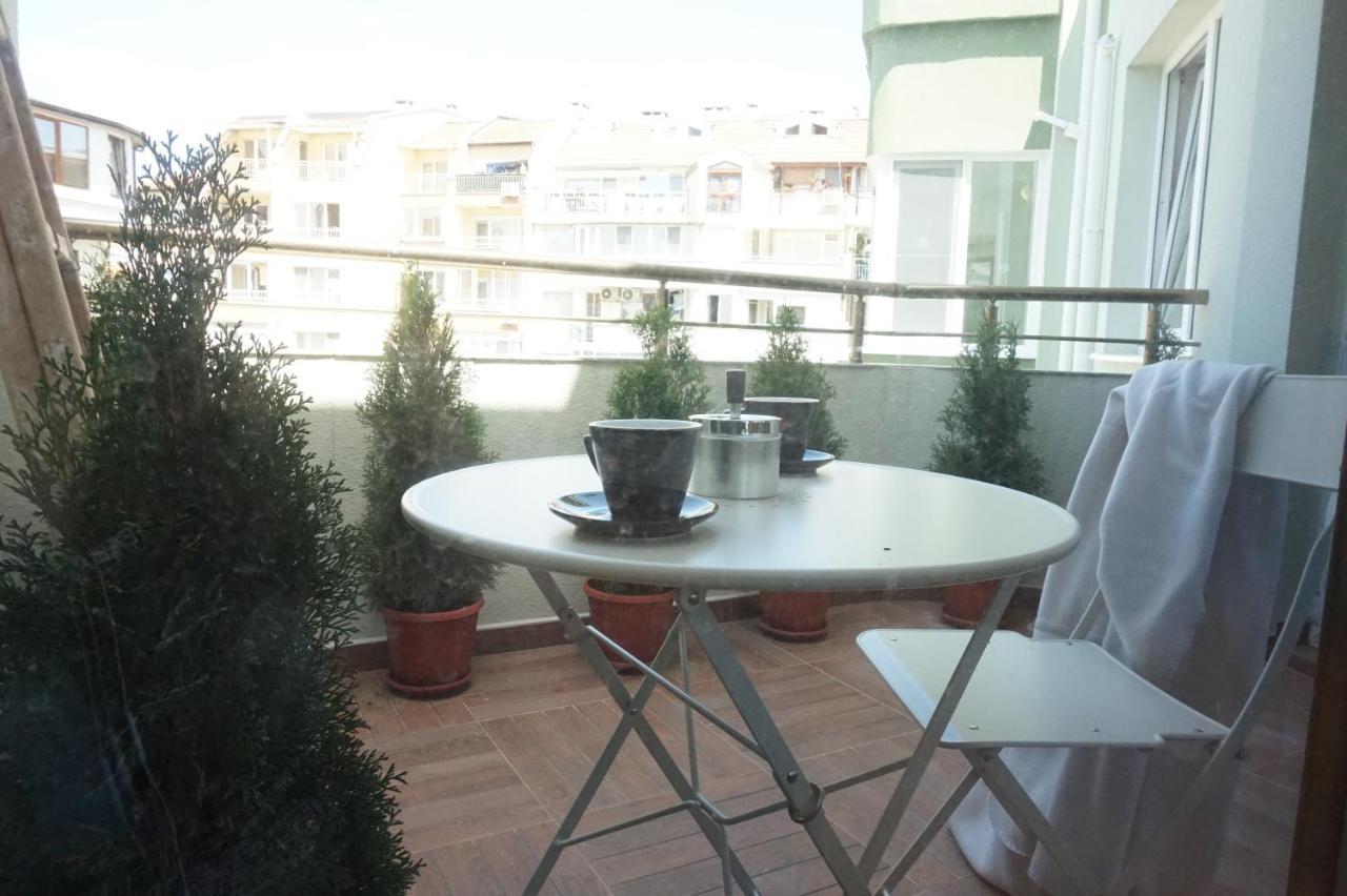 Bright, Comfortable And Cozy Apartment 布尔加斯 外观 照片